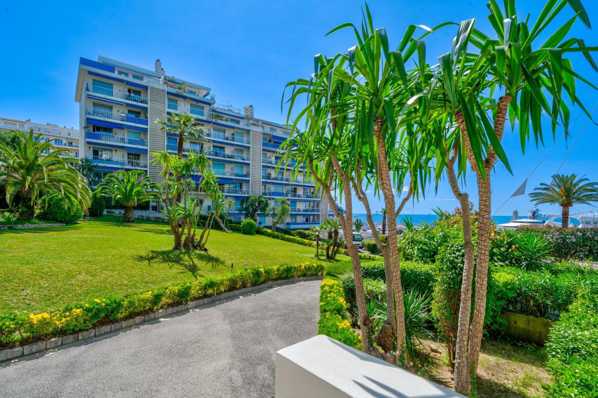 Appartamento Port De Nice, *